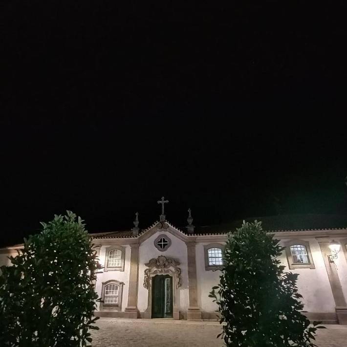 Location de vacances pour 3 personnes, avec vue et jardin dans Sernancelhe