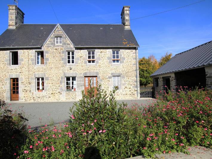 Gîte pour 4 personnes, avec jardin à Annoville