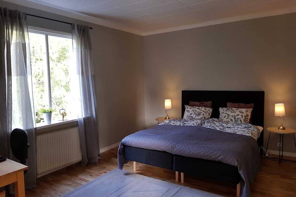 Ganze Wohnung, Schöne geräumige Wohnung mit kostenlosem Parkplatz in Gästrikland