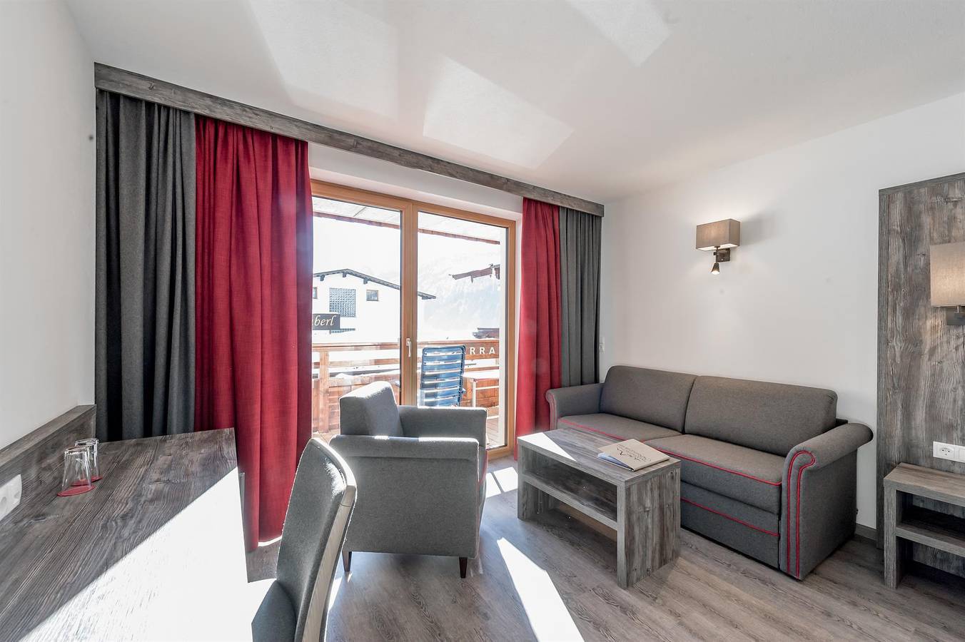 Doppelzimmer Superior 36m² in Längenfeld, Ötztal