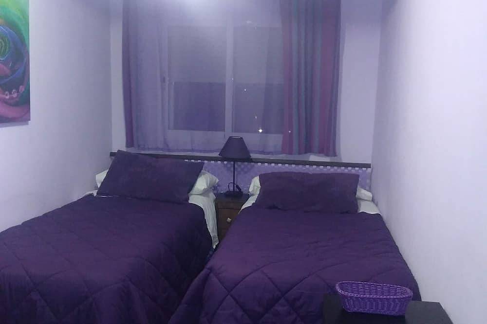 Apartamento entero, Piso céntrico a 20 minutos del centro de Madrid con wifi in Navalcarnero, Provincia de Madrid