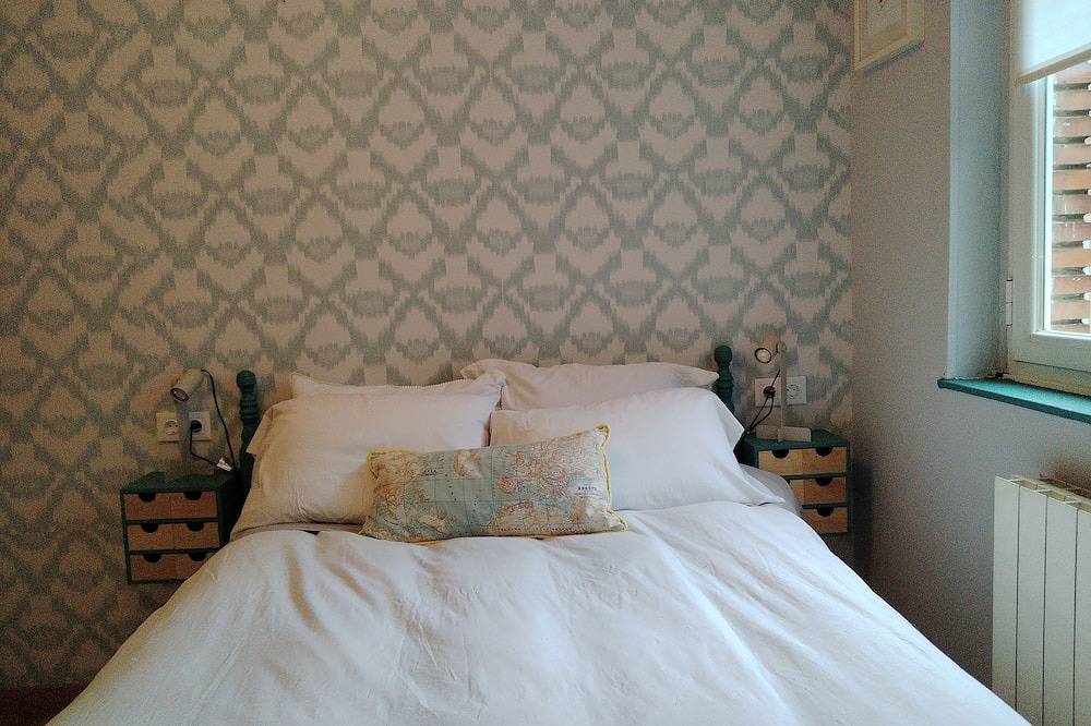 Entire apartment, Apartment renovated in 2025 next to the sea and surrounded by gardens - Getxo, Bilbao in Getxo, Basque Coast (Spain)