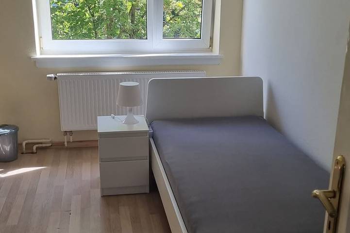 Ganze Wohnung, Monteurzimmer Gelnhausen, Ferienwohnung, auch für große Gruppen, Nähe Frankfurt in Gelnhausen, Main-Kinzig-Kreis