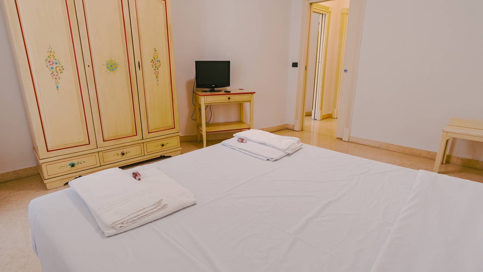 Ganze Wohnung, Ferienwohnung für 4 Personen mit Garten in Rivoltella del Garda, Desenzano del Garda