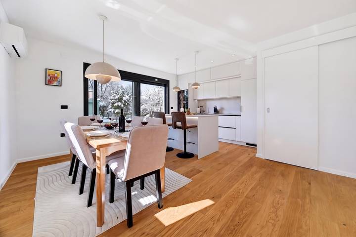 Ganze Wohnung, Green Zone Apartment With Terrace And Parking in Zagreb, Zagreb und Umgebung