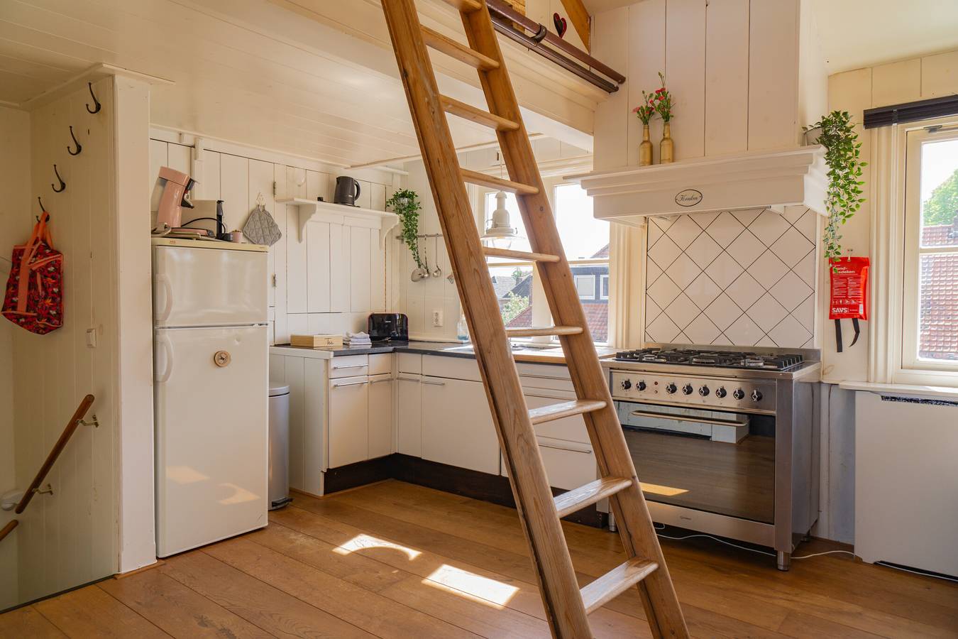 Holidayservice-egmond.nl — Pats's home in Alkmaar, Nederlandse Noordzeekust