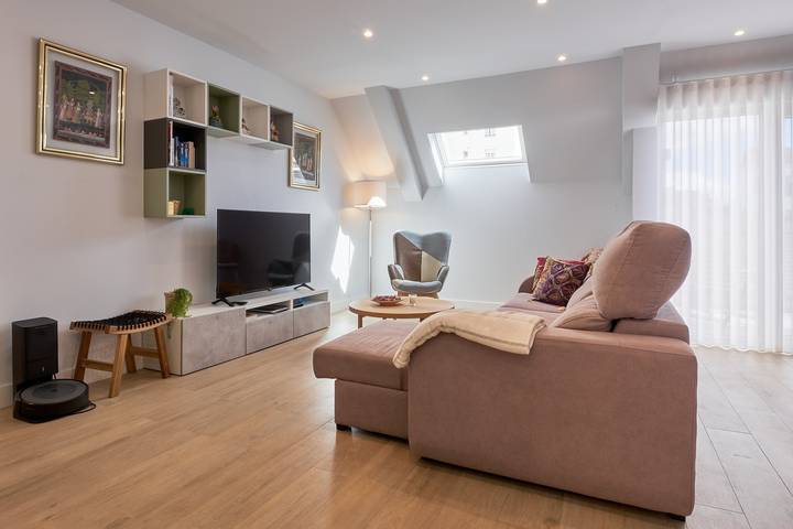 Apartamento entero, Apartamento 'Pardo 3' con terraza privada, Wi-Fi y aire acondicionado in León, Cordillera Cantábrica
