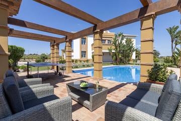 Villa voor 14 Personen in Guia, Faro District, Afbeelding 3