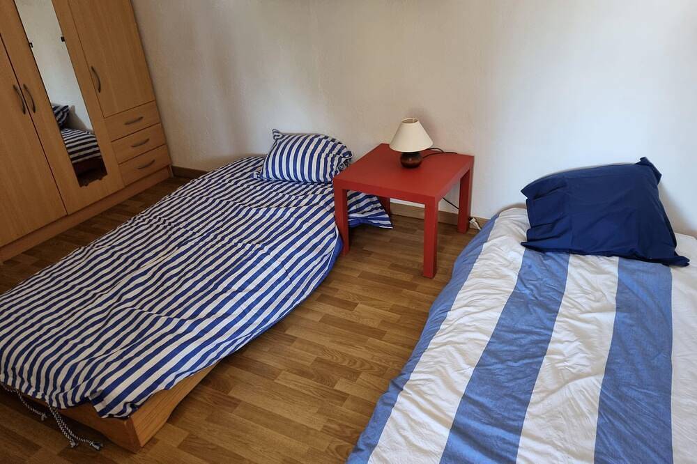 Entire apartment, La Soleillade d'Arnis in Cahors, Causses du Quercy Regional Nature Park