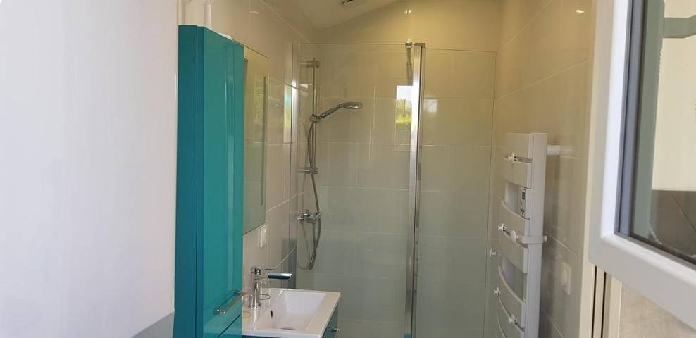 Location de vacances pour 2 personnes, avec jardin ainsi que vue et terrasse dans Lac de Biscarrosse - 2