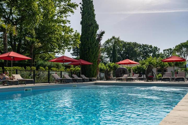 Hôtel pour 2 personnes, avec piscine et jardin, animaux acceptés à Malataverne - 4