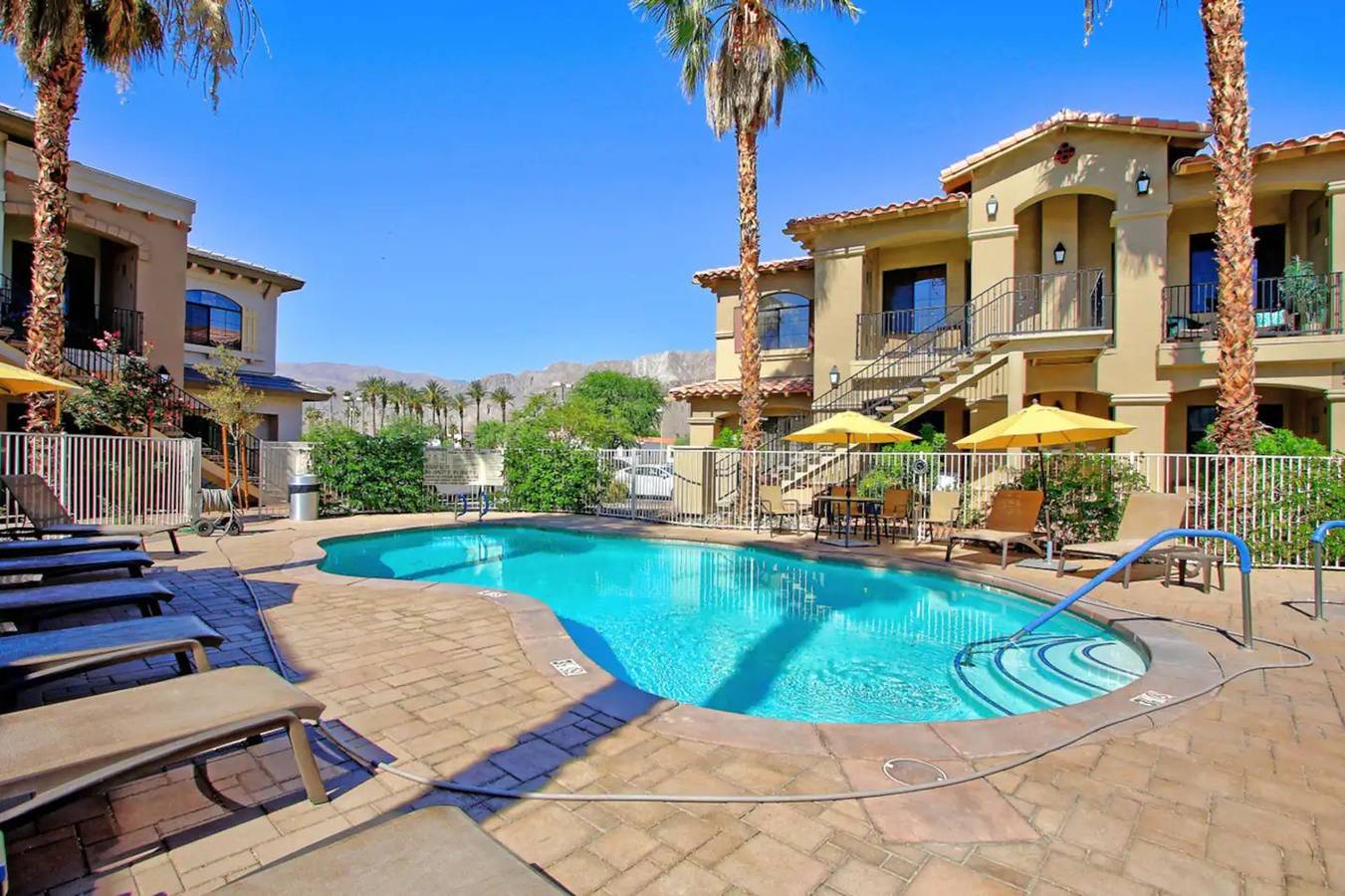 Apartamento entero, Designer 1 bed | 5 min to Old Town | Dogs welcome! in La Quinta (California), Coachella Valley