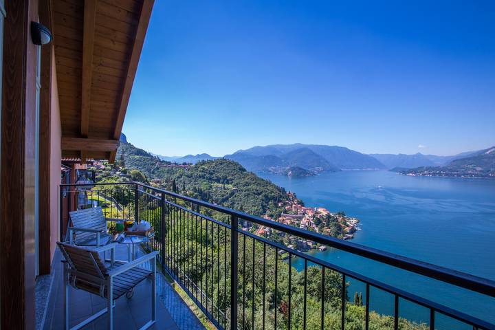 Gîte pour 2 personnes, avec vue sur le lac ainsi que piscine et balcon dans Perledo - 3