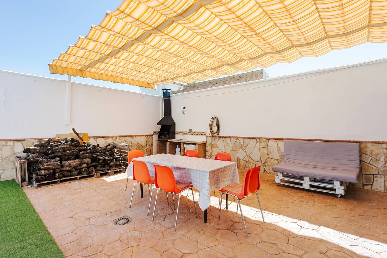 Casa de vacaciones 'Miró' con vistas a la montaña, piscina privada, wifi y aire acondicionado in Humilladero, Provincia de Málaga