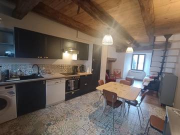 Gîte pour 6 personnes, avec vue, animaux acceptés à Saint-Chély-d'Aubrac