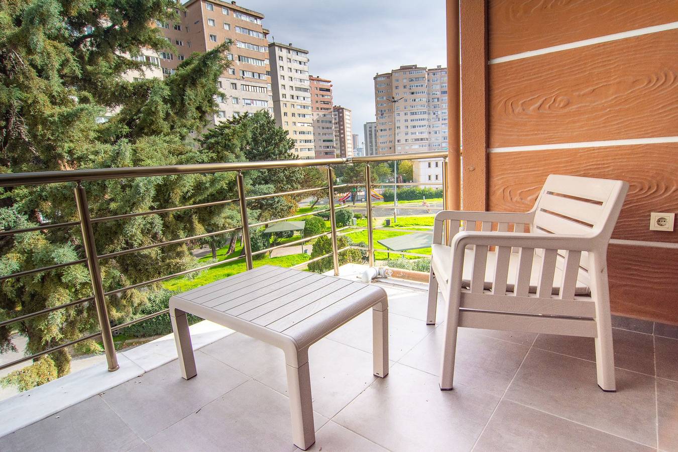Ganze Wohnung, Cozy 1Br & Sofabed with Inviting Balcony in Istanbul, Marmararegion