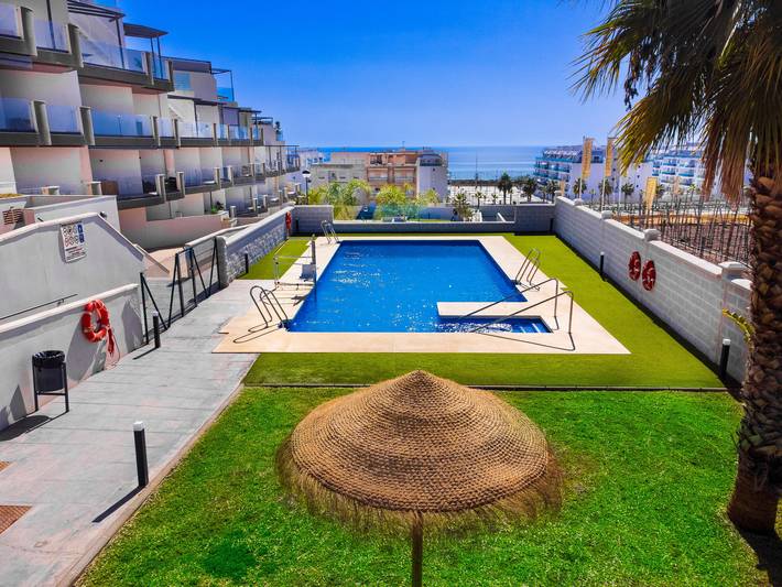 Ferienwohnung für 4 Personen, mit Pool und Garten in Torrox - 2