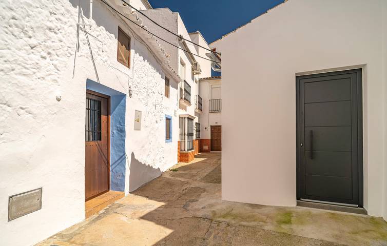 Casa de vacaciones para 6 personas, con terraza y jardín - 1