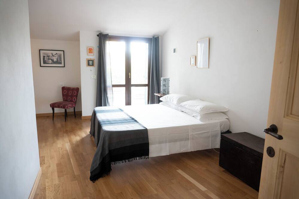 Umbria Hideout Villa surrounded by a green view from the garden through the hill in Foligno, Perugia Provinz