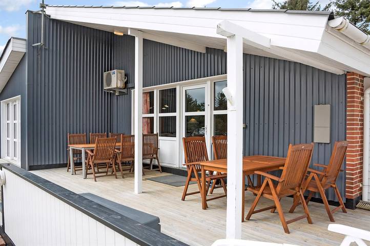 Ferienhaus für 10 Personen, mit Terrasse und Whirlpool sowie Sauna in Vejers Strand - 4