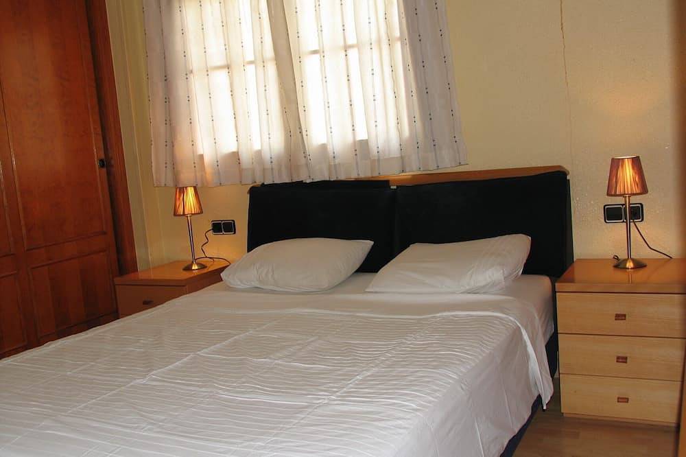 Villa aislada de lujo independiente con piscina privada. Duerme 9- cerca del mar in Alicante, Costa Blanca