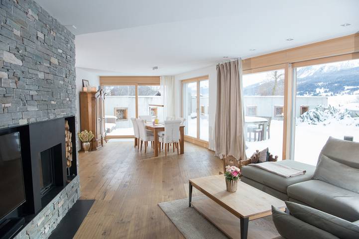 Ganze Wohnung, Familien-Oase mit Garten & Kamin in Lantsch/Lenz, Plessur Alpen