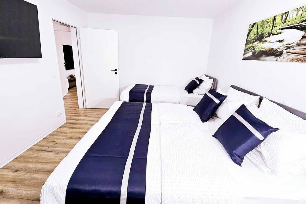 Ganze Wohnung, Ioana Homes Ferienwohnung mit Terasse in Abstatt, Stuttgart Region
