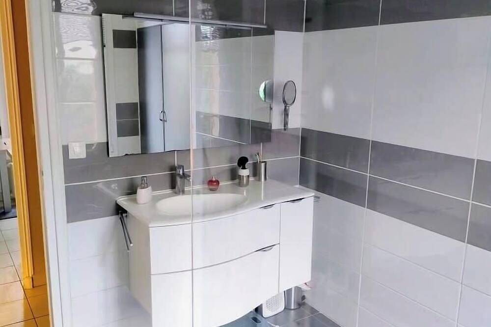 Bright 100 m2 villa with garden in Rosny-sous-Bois, Seine-Saint-Denis