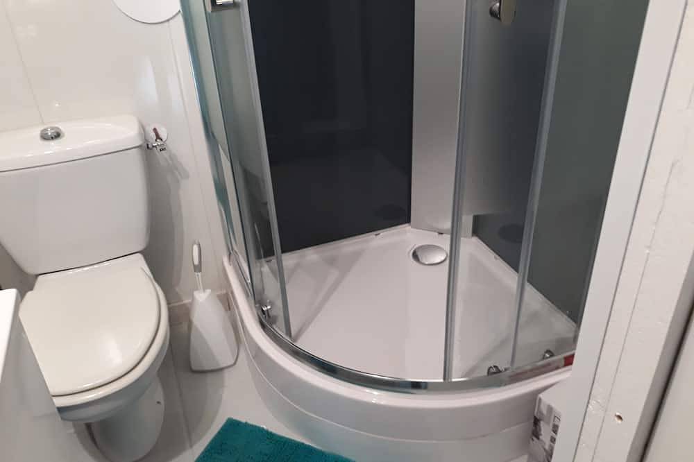 A nest in Epleumie St Apollinaire 21850 in Saint-Apollinaire (Côte-d'Or), Dijon region