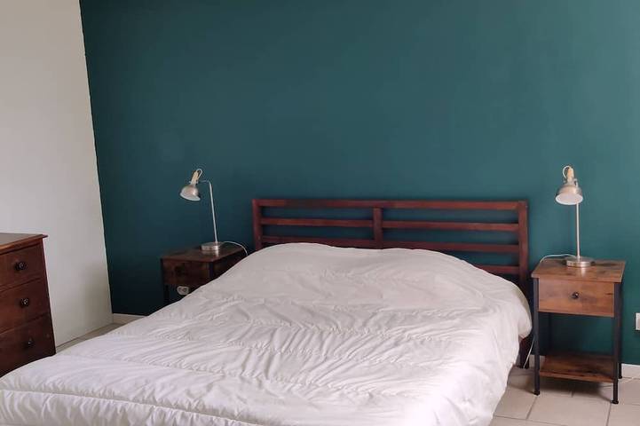 Location de vacances pour 8 personnes, avec jardin et jacuzzi à Saint-Colomb-de-Lauzun - 4