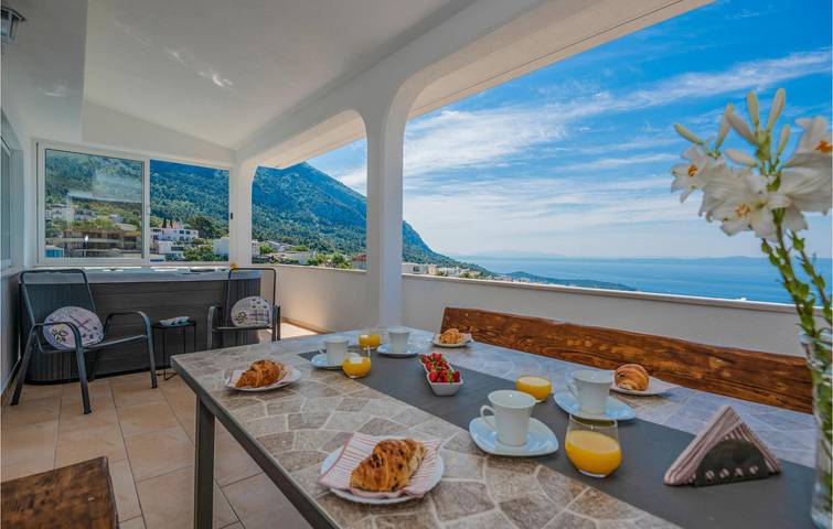 Ferienwohnung für 8 Personen, mit Terrasse, kinderfreundlich an der Makarska Riviera - 2