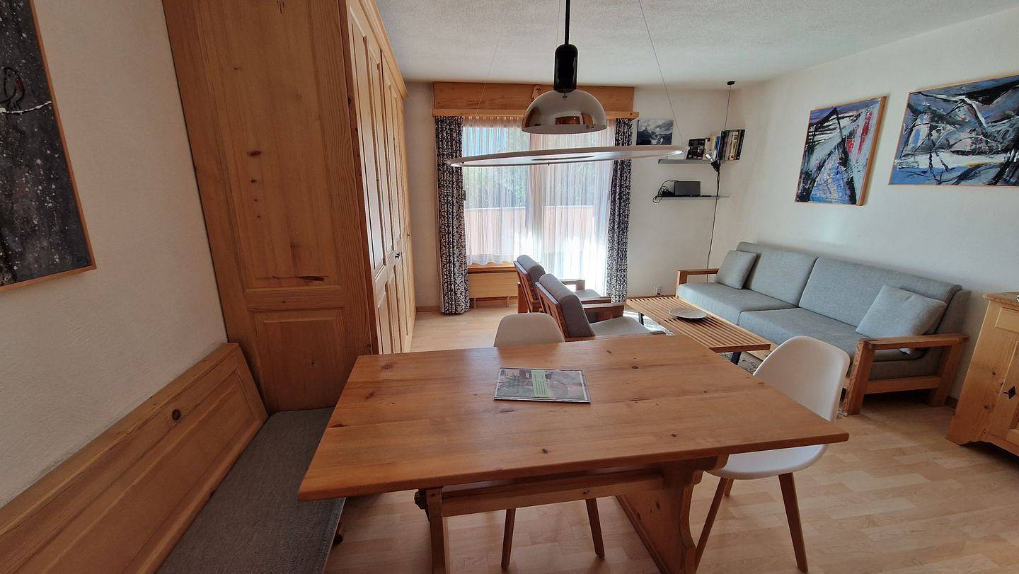 Ganze Wohnung, 2 1/2 Zimmerwohnung, sonniger Balkon mit Bergsicht in Silvaplana-Surlej, Silvaplana