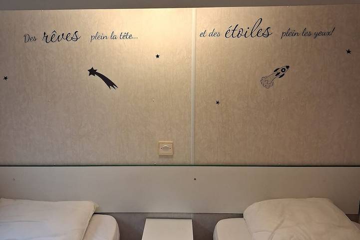 Camping pour 6 personnes dans Région de Besse-et-Saint-Anastaise - 2