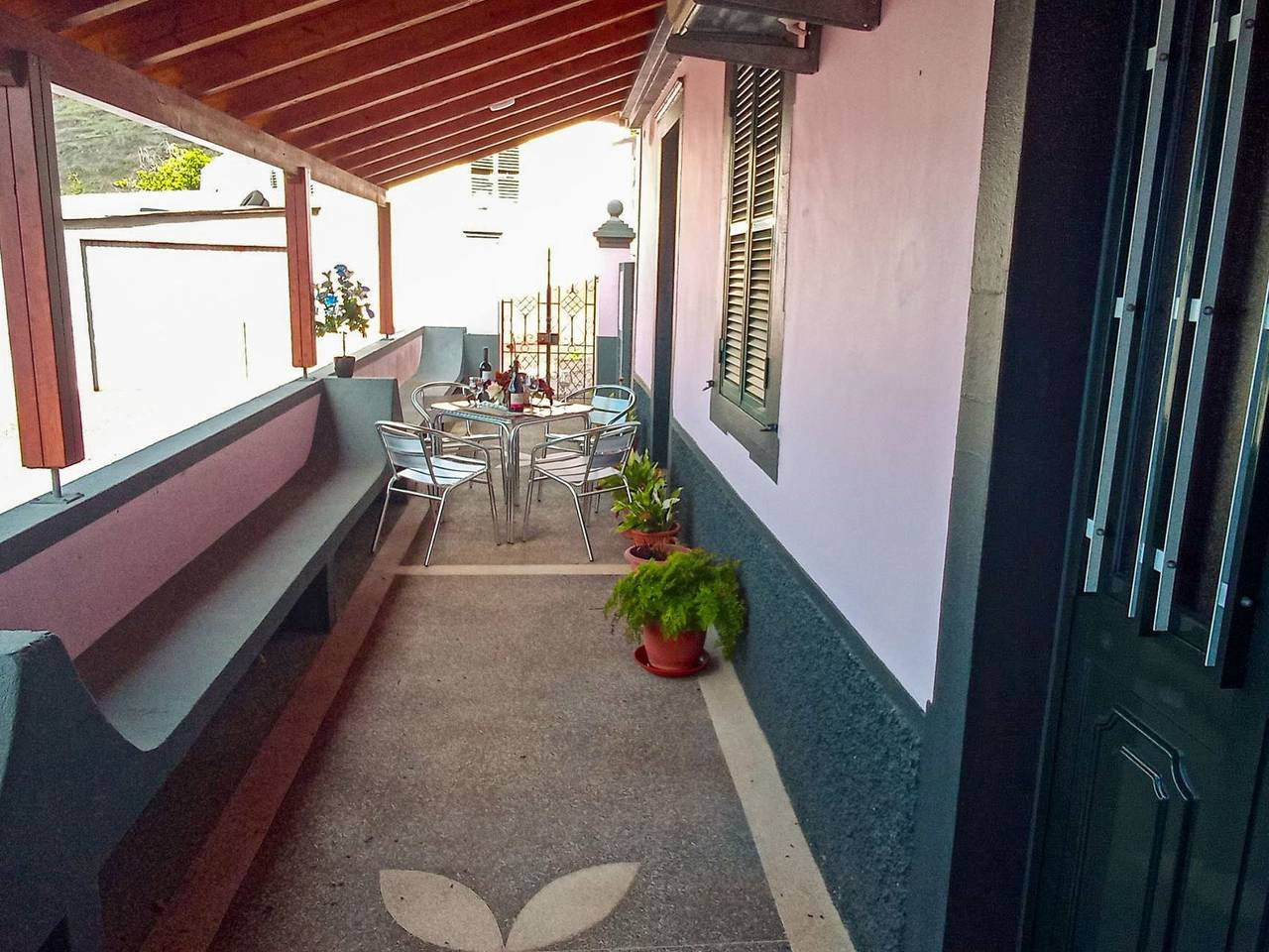 Apartamento inteiro, Die lustige und entspannende Wohnung mit Terrasse und Aussicht in Arco da Calheta, Madeira