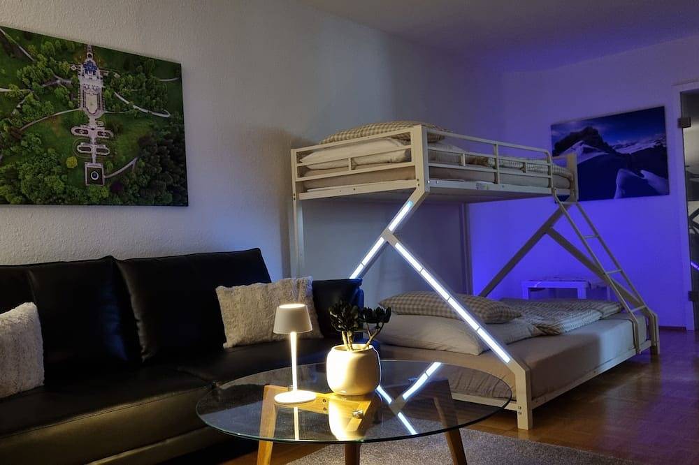 Ganze Wohnung, Stilvolles modernes Alpen Appartement mit Terrasse Garten Parkplatz 2026 Neu in Buchenberg, Bayerisch Schwaben