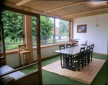 Gîte pour 8 personnes, avec jardin et terrasse à Guise
