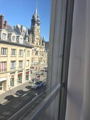 Gîte pour 2 personnes, avec vue et terrasse à Compiègne