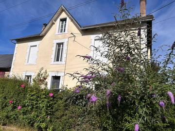 Chambre d’hôte pour 2 personnes, avec jardin ainsi que jacuzzi et terrasse à Masseret