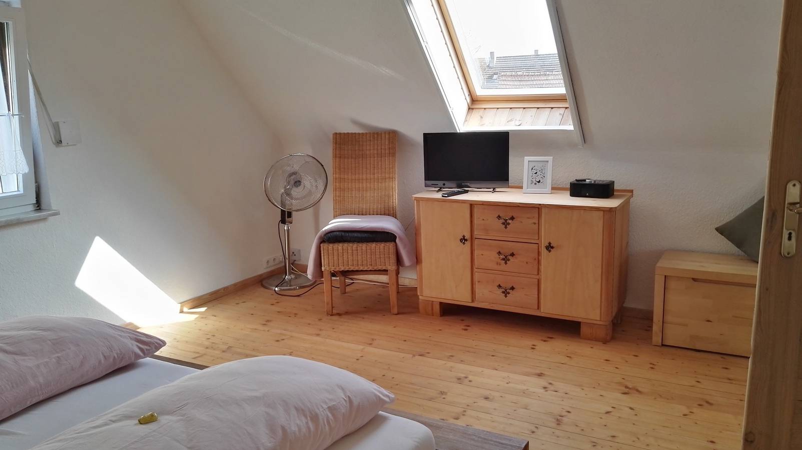 Haus Liebevoll und Bauwagen Mäxle - Haus Liebevoll mit Bauwagen Mäxle - das besondere Übernachten in Altmühlseenähe, foto 12
