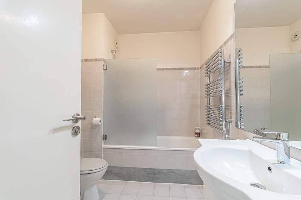 Entire apartment, Superb 2 room apartment ten minutes from Monaco in Èze, Nice region
