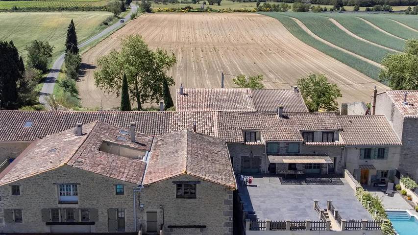Maison de vacances pour 4 personnes, avec piscine et jardin