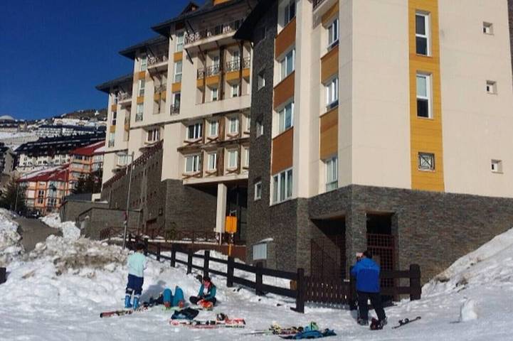 Escapadas de fin de semana para 8 personas, con piscina en Sierra Nevada