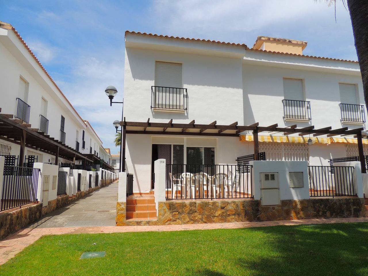 Maison mitoyenne à Alcossebre avec terrasse et piscine partagée in Alcalà de Xivert, Costa del Azahar