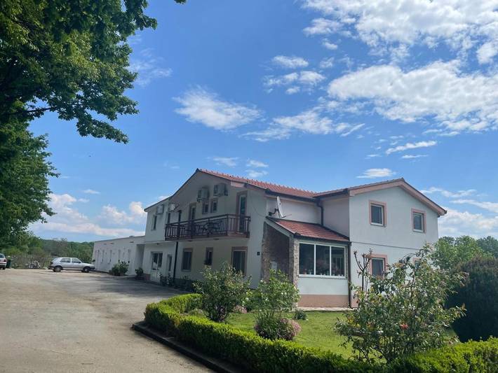 Chambre d’hôte pour 2 personnes, avec terrasse ainsi que jardin et vue dans Međugorje