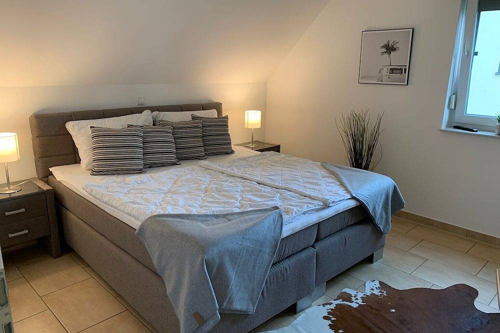 Villa Seebrise Comfort mit Kamin, Außen-Whirlpool, Sauna und Garten in Göhren-Lebbin, Fleesensee
