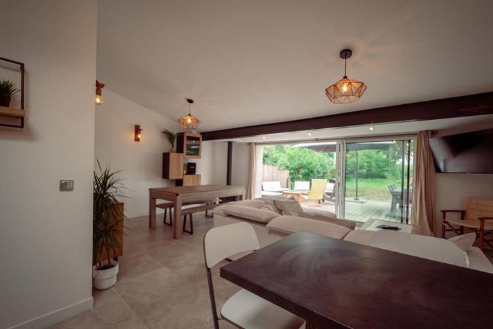 Location de vacances pour 8 personnes, avec vue sur le lac ainsi que jardin et vue dans Plage Moutchic - 4