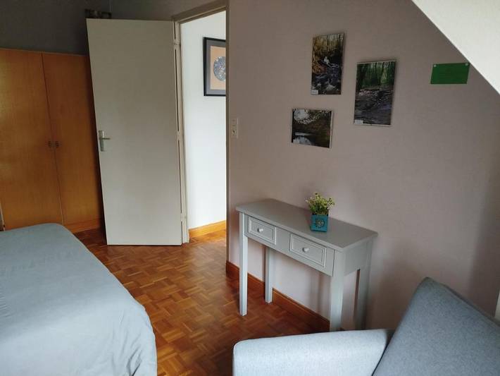 Location de vacances pour 2 personnes, avec terrasse ainsi que jardin et vue à Tréhorenteuc - 3