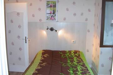 Gîte pour 2 personnes, avec jacuzzi et terrasse à Néris-les-Bains