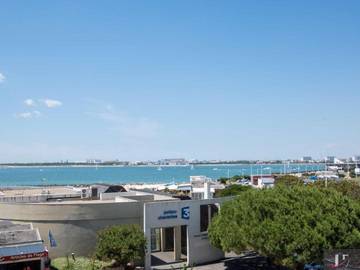 Gîte pour 4 personnes, avec terrasse dans Plage Des Minimes