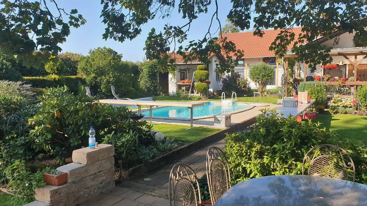 Entire holiday apartment, Holiday apartment for 4 people with garden in Beckingen, Saar-Nahe-Bergland